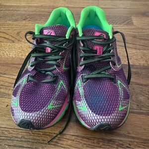 Newton Purple and Green Athletic Shoes Lightweight Mesh Distance S12 7.5 EUC